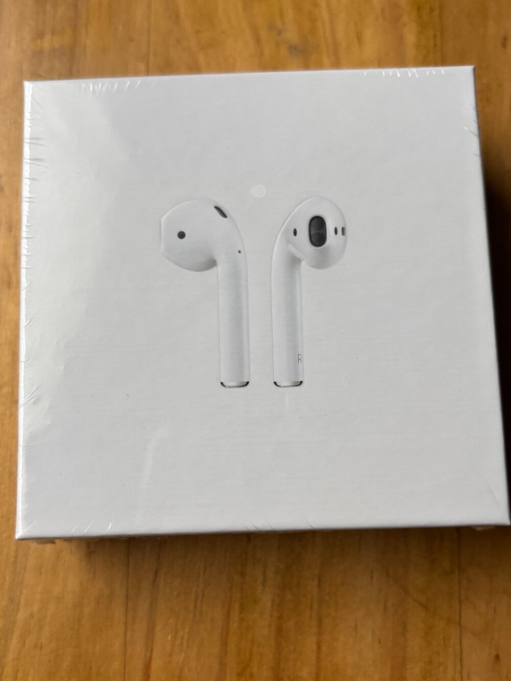 Apple AirPods 2 Wireless Charging Case Gen 2 Earbuds Sealed Brand New